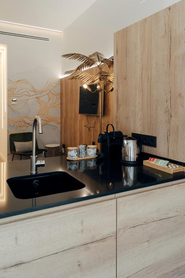 Galmen Suites Seville Exterior photo
